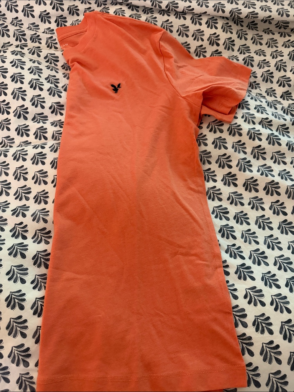 NWOT American Eagle Coral Crewneck Tee with Navy Blue Logo, Super soft, Small